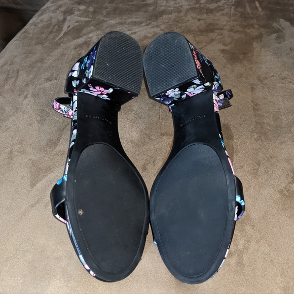 Call it Spring Vegan Floral Open Toe Block Heels - Picture 4 of 5